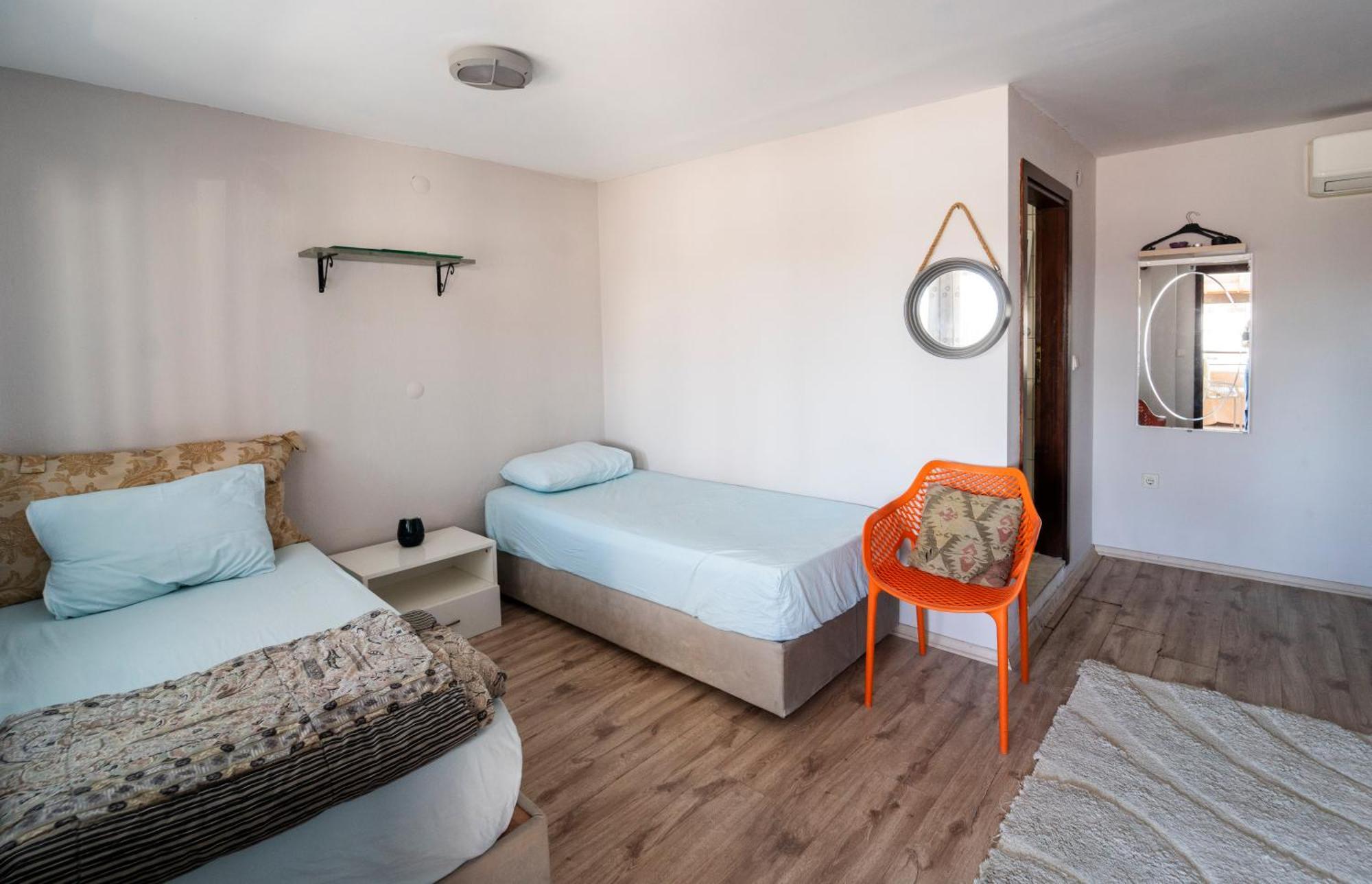 La Luna Hostel Bodrum Exterior photo